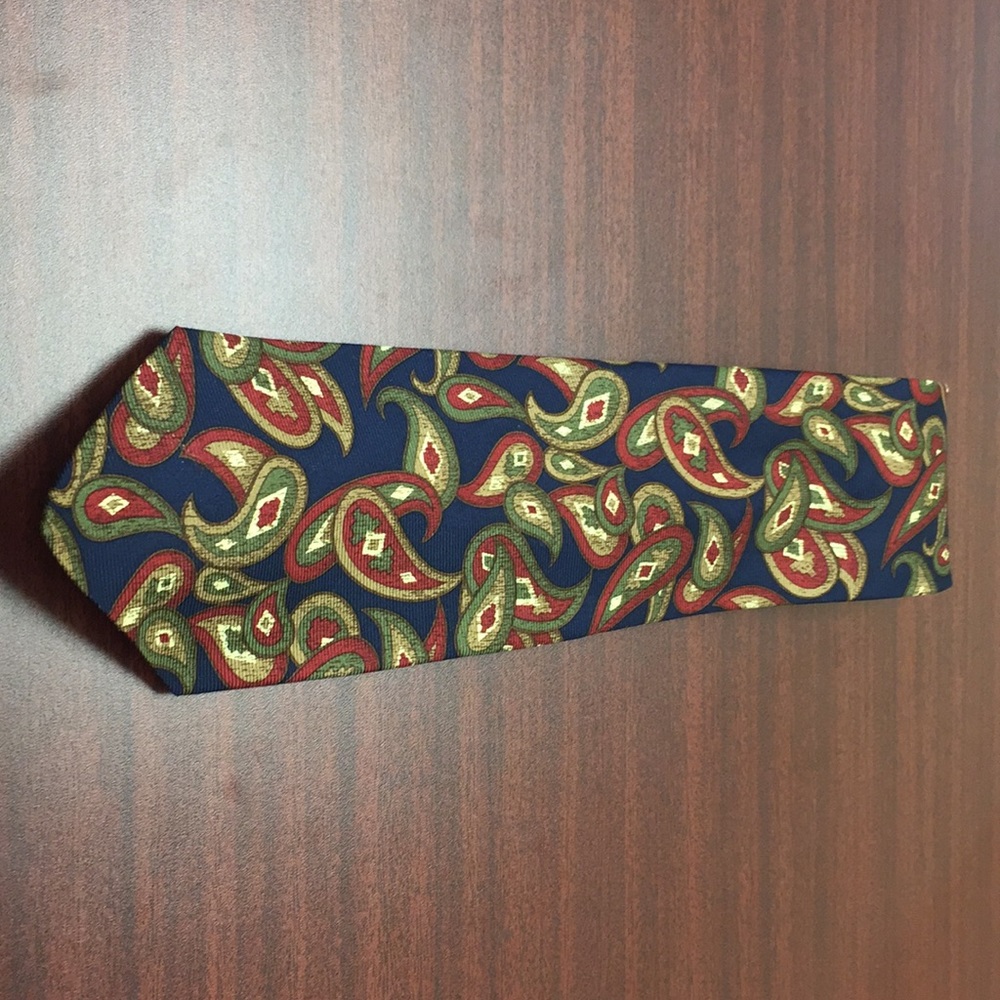 Paul Stuart neck tie